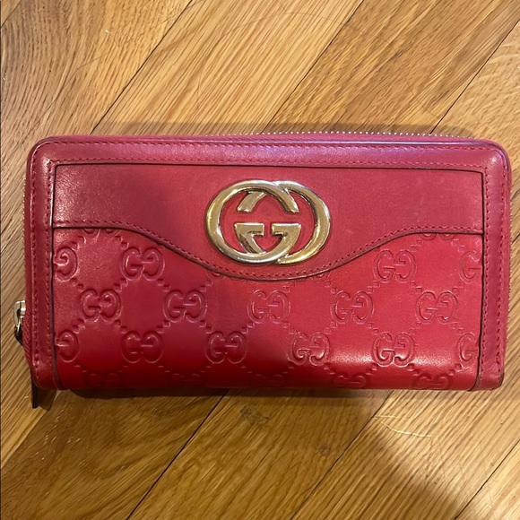 Gucci Guccissima Red Leather Wallet - great condition - Picture 1 of 7